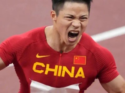 平博APP-苏炳添压哨绝杀羽毛球队，全场沸腾！经典一战再现传奇
